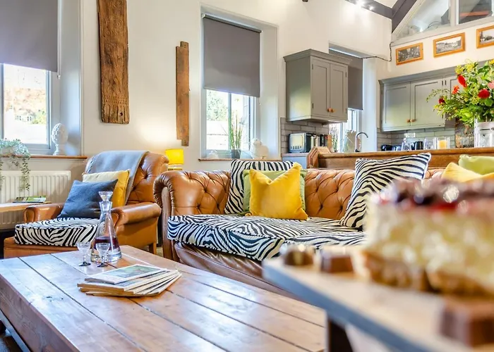 3 Bed In Richmond Oc-T30197 *