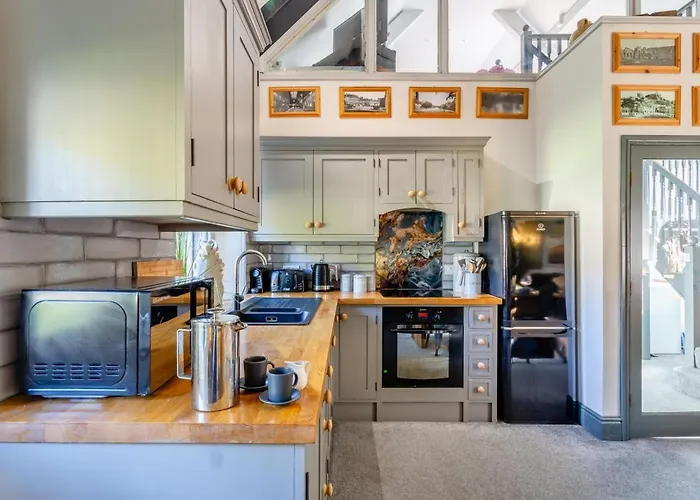 3 Bed In Richmond Oc-T30197 Holiday home *