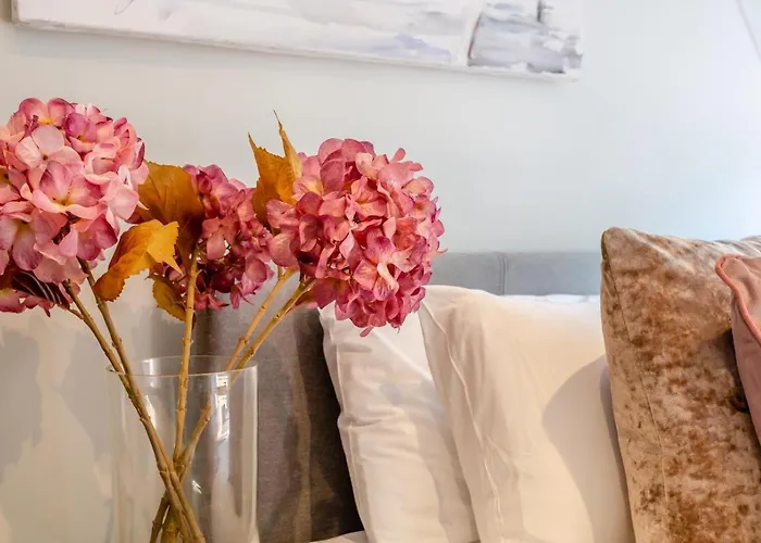 3 Bed In Richmond Oc-T30197