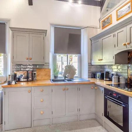 3 Bed In Oc-t30197 * Richmond (North Yorkshire)