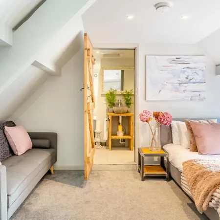 3 Bed In Oc-t30197 * Richmond (North Yorkshire)